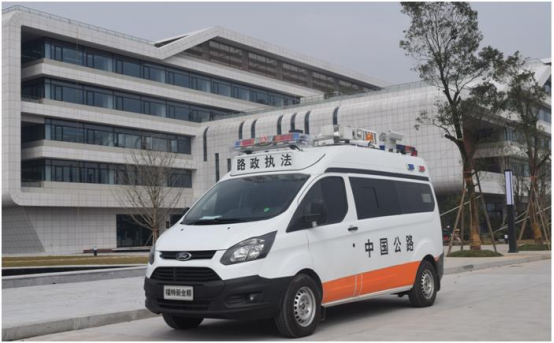 與疫情賽跑！“六合造”救護(hù)車(chē)奔赴抗疫一線(xiàn)